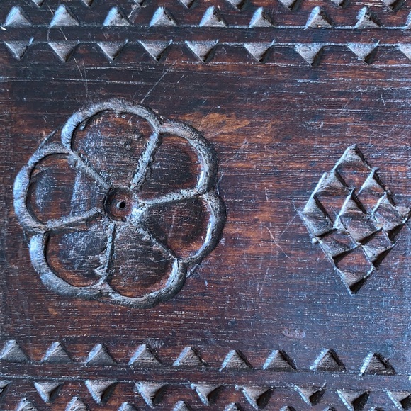 Old World Horse Box - Picture 11 of 13